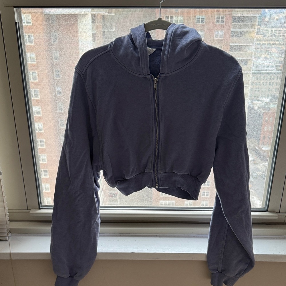 alo cropped sweet escape hoodie